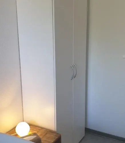 Moeblierte Auf Zeit *